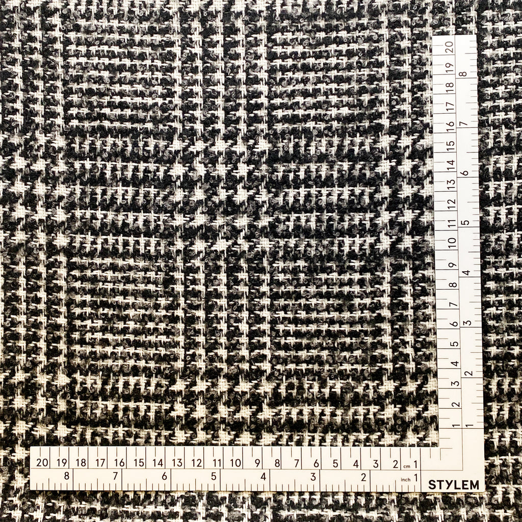 Woven Fabric | Twill Weave: Serge | Virgin wool, Acrylic 